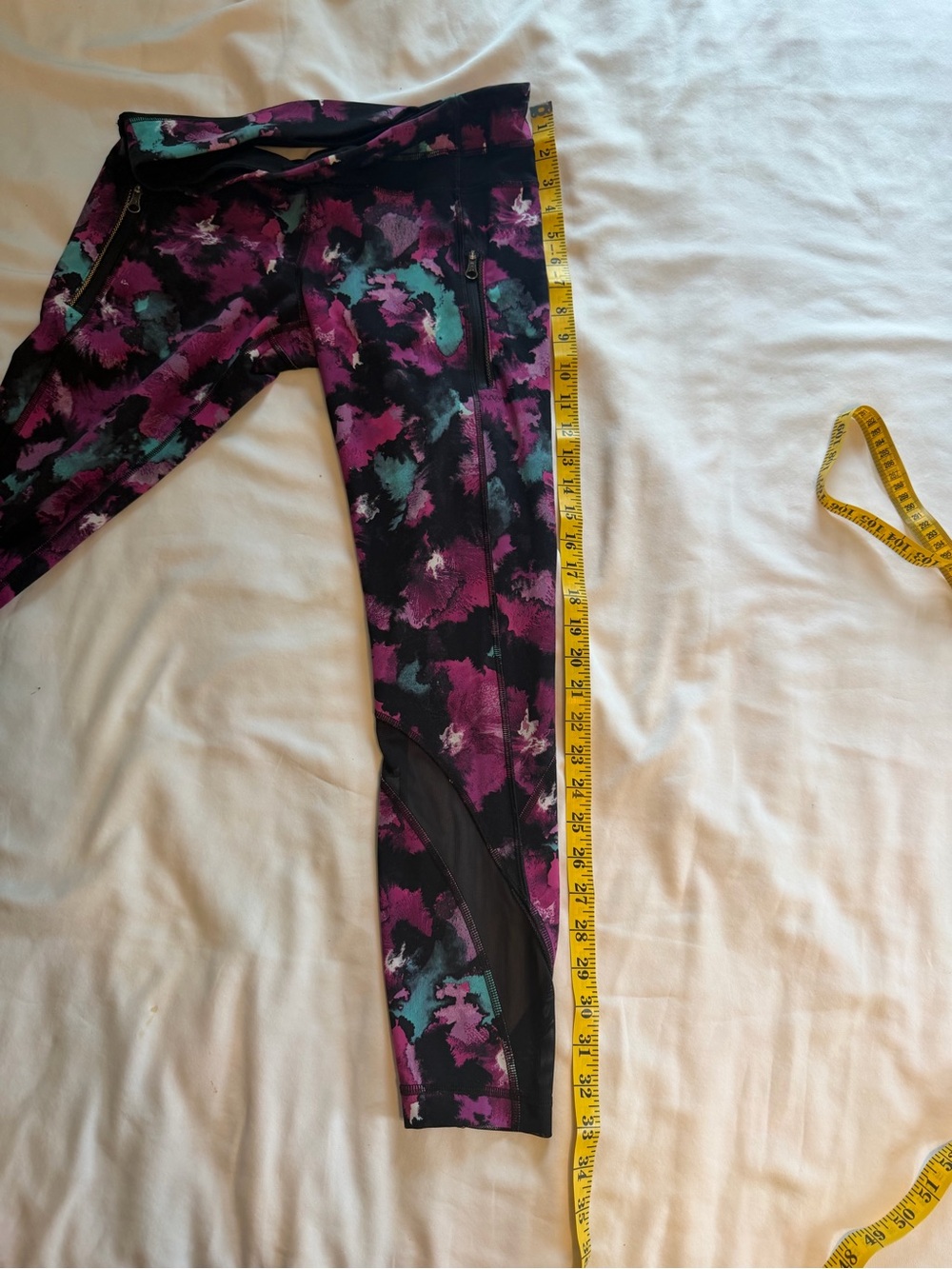 lululemon athletica wBlack, Purple, Teal Abstract-Print Perform Leggings- pocket - Picture 8 of 11